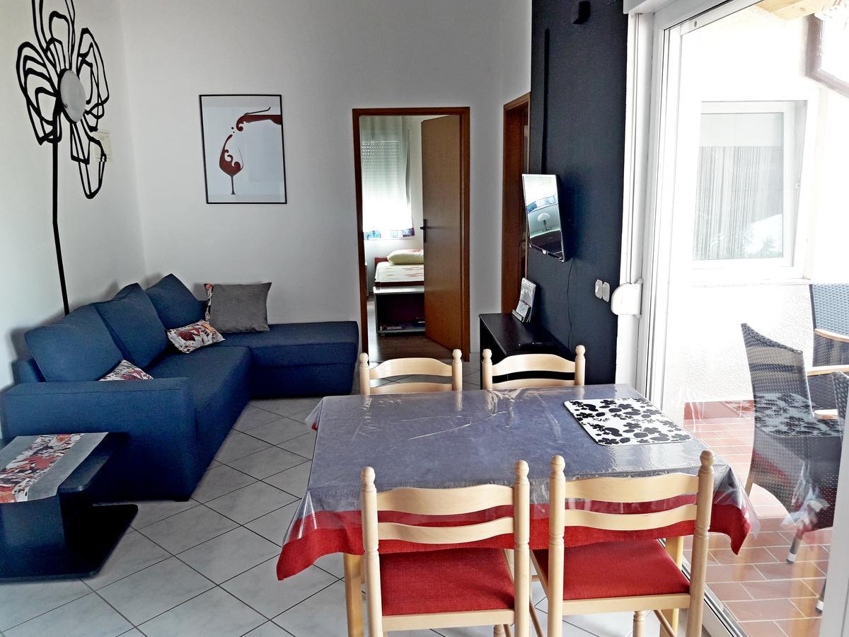 Relax & Enjoy - Marcana Apartments Eksteriør billede